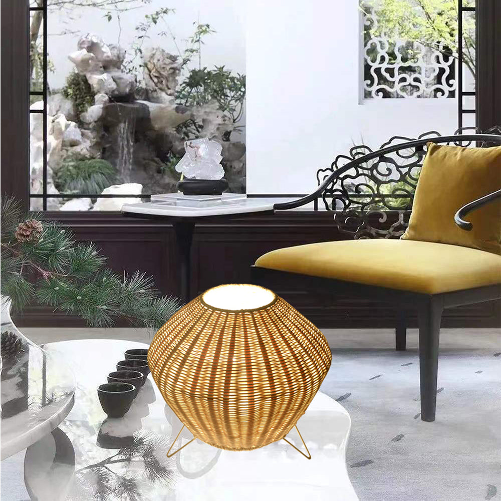 Table lamp
