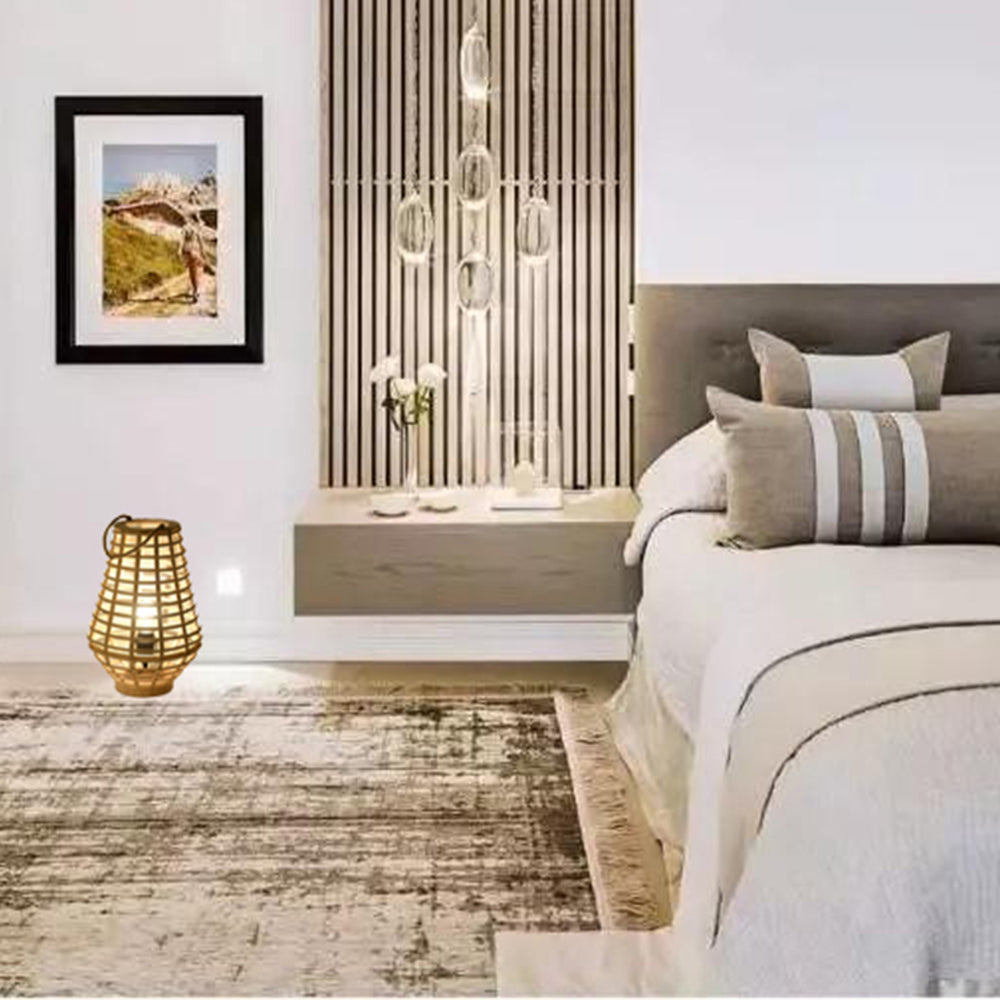 Table lamp